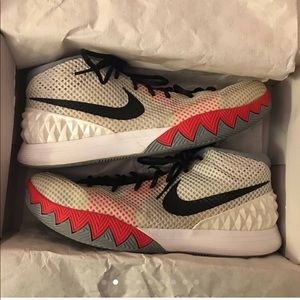 Nike Kyrie 1 “Home/Infrared” Basketball Shoes